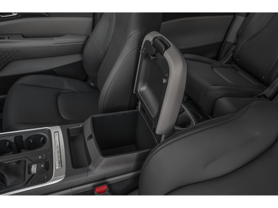 2027 Kia Carnival LXS AUTO