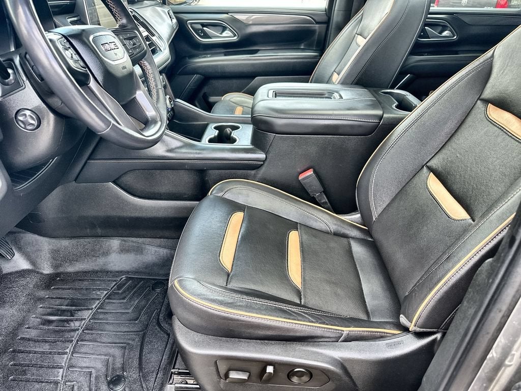 2022 GMC Yukon XL AT4