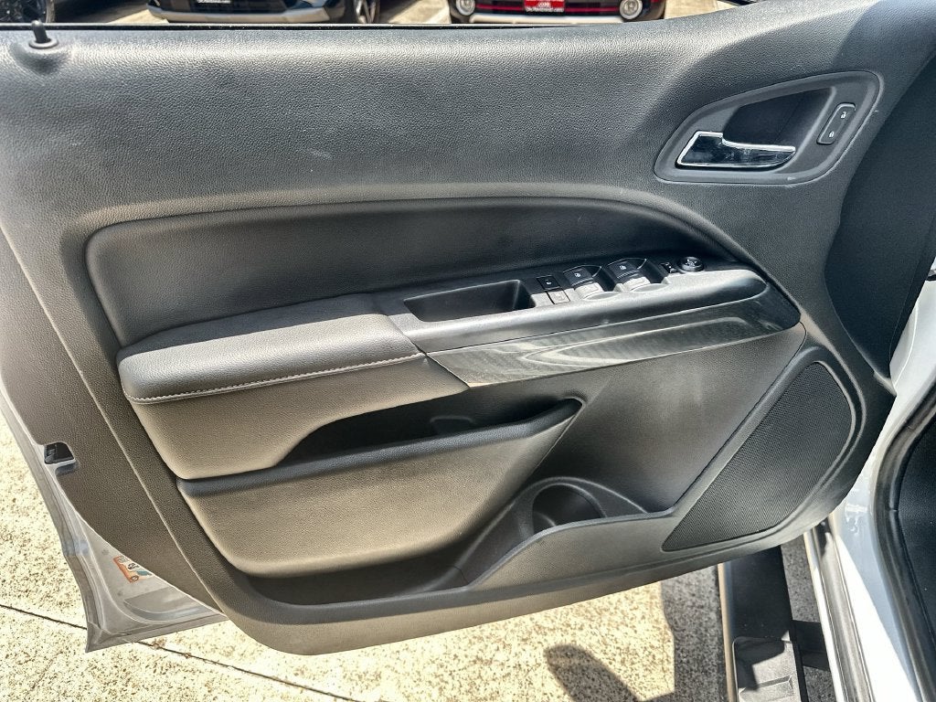 2022 GMC Canyon 4WD AT4 w/Leather