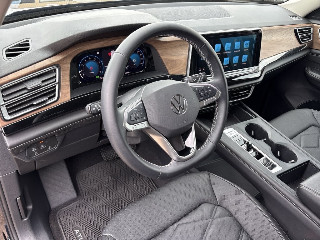 2024 Volkswagen Atlas 2.0T SE