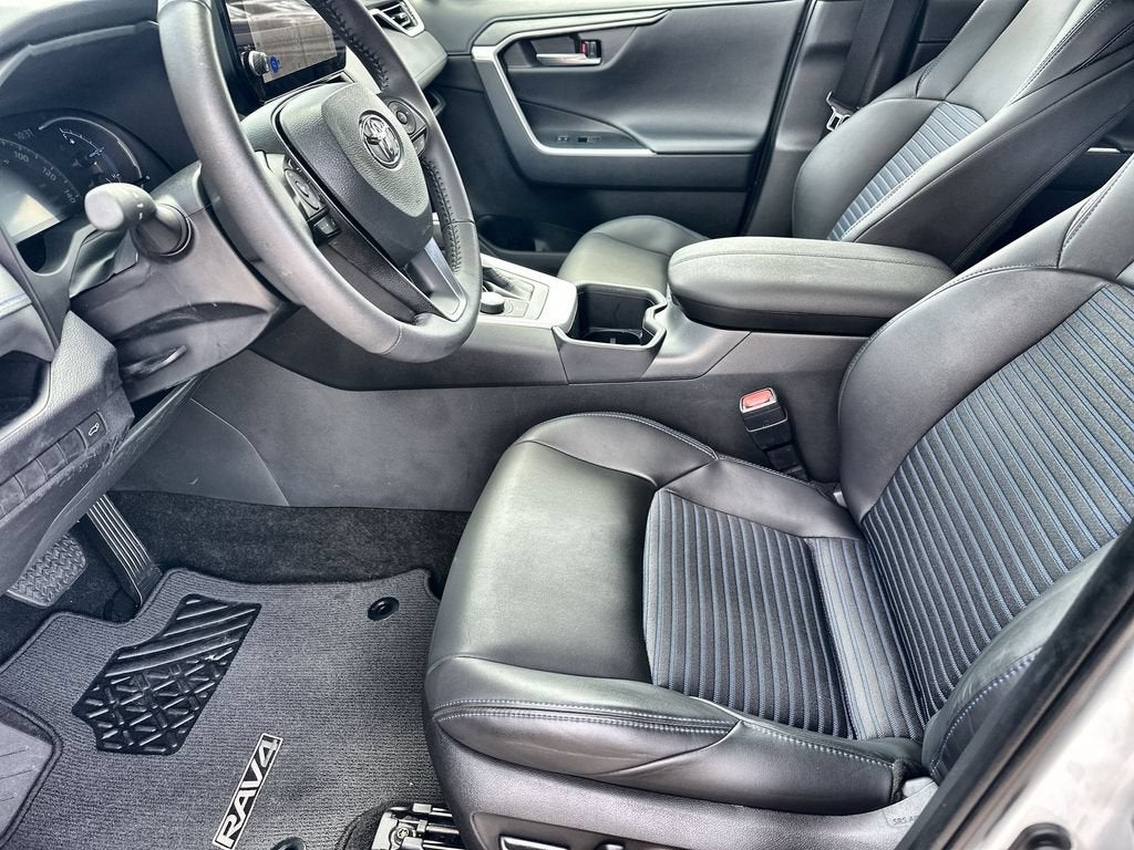 2025 Toyota RAV4 Hybrid XSE