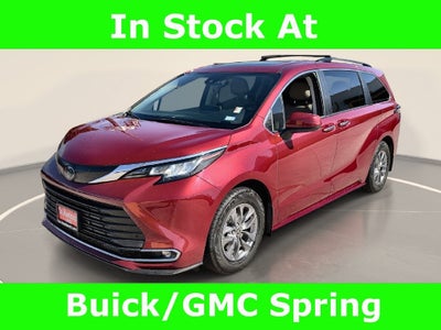 2023 Toyota Sienna XLE