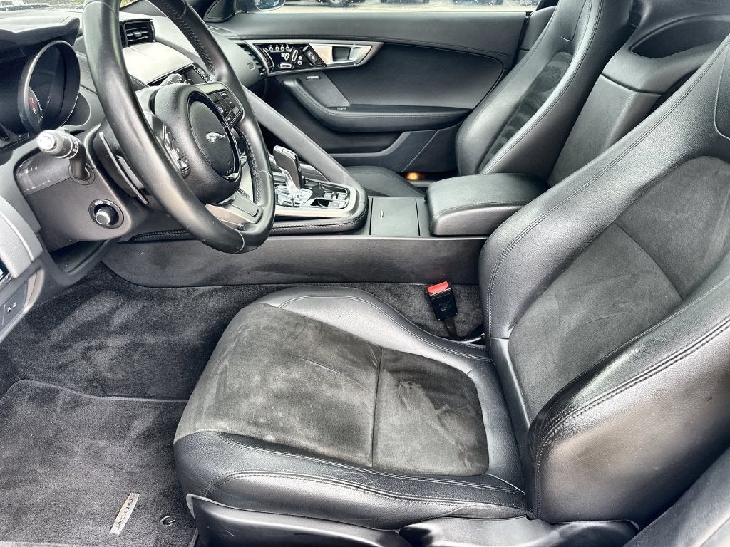 2016 Jaguar F-TYPE 2dr Cpe Auto RWD