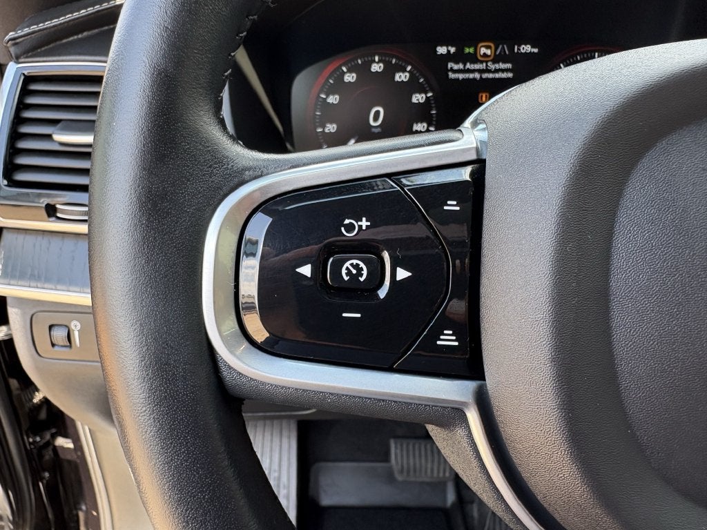 2022 Volvo XC90 Inscription