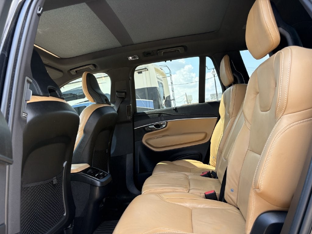 2022 Volvo XC90 Inscription