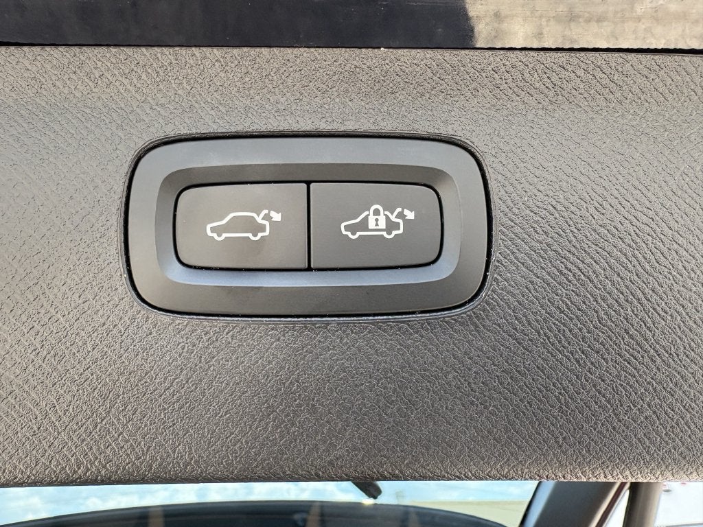 2022 Volvo XC90 Inscription
