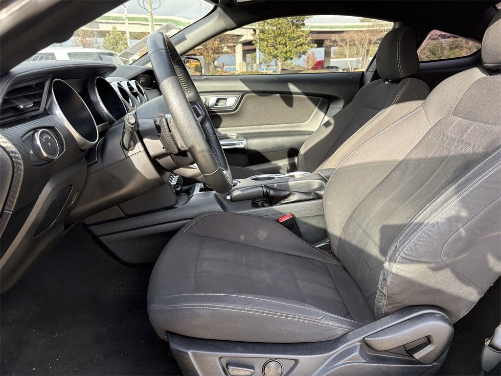 2021 Ford Mustang EcoBoost