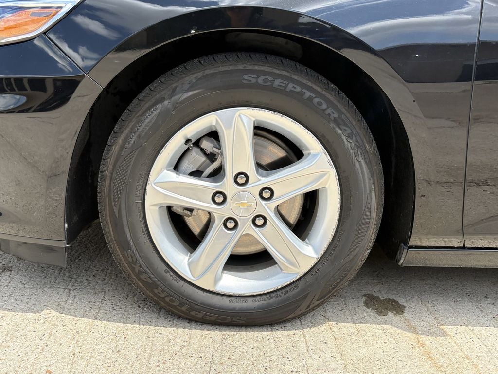 2022 Chevrolet Malibu LS 1LS