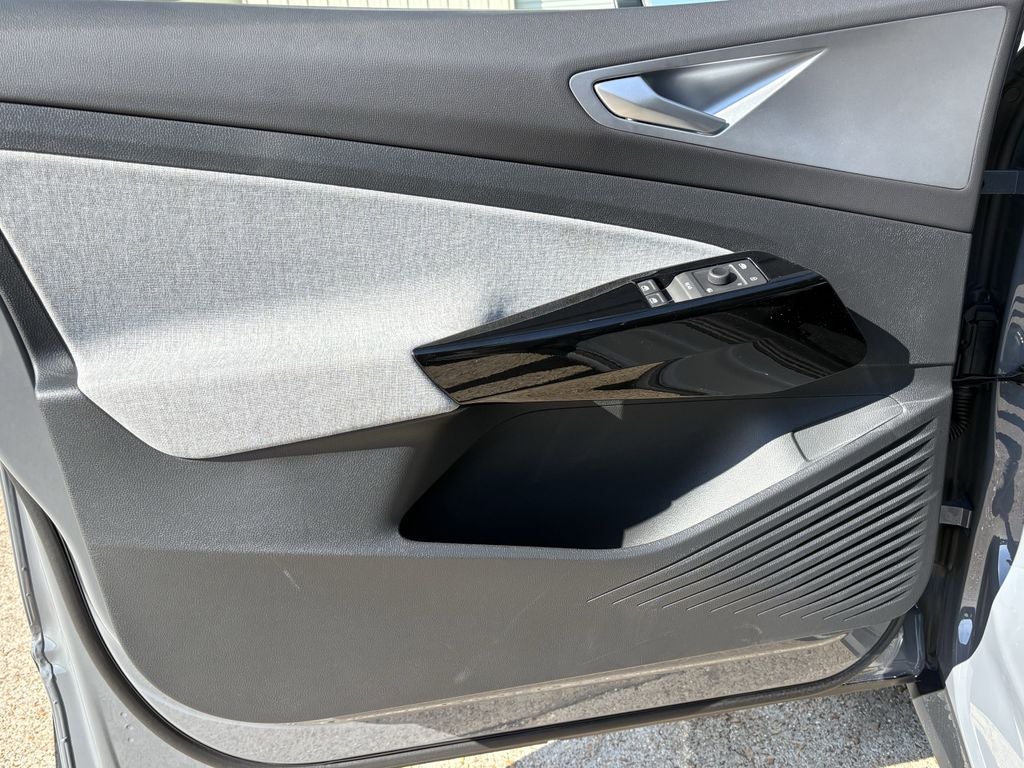 2025 Volkswagen ID.4 Pro