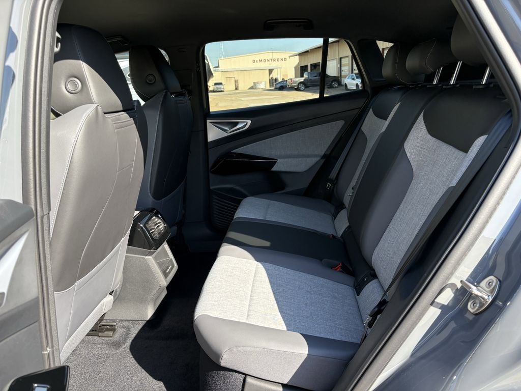 2025 Volkswagen ID.4 Pro