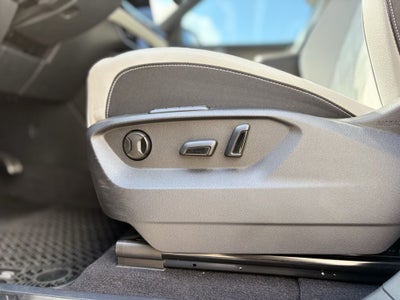2025 Volkswagen Atlas Cross Sport 2.0T SEL Premium R-Line