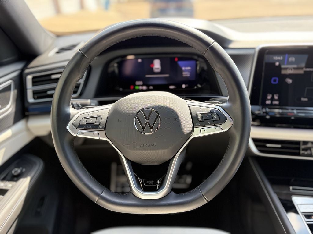 2025 Volkswagen Atlas Cross Sport 2.0T SEL Premium R-Line