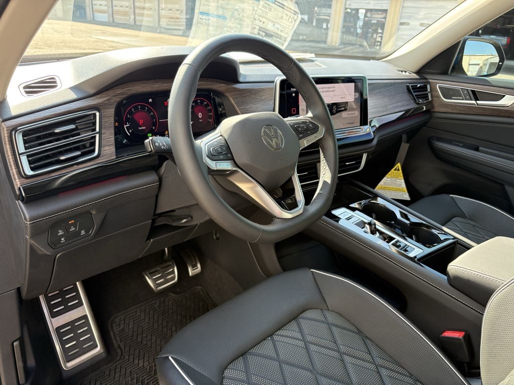 2025 Volkswagen Atlas 2.0T SEL Premium R-Line