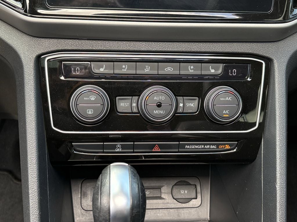 2022 Volkswagen Atlas 3.6L V6 SEL Premium R-Line