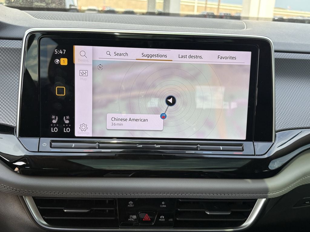 2024 Volkswagen Atlas 2.0T Peak Edition SEL