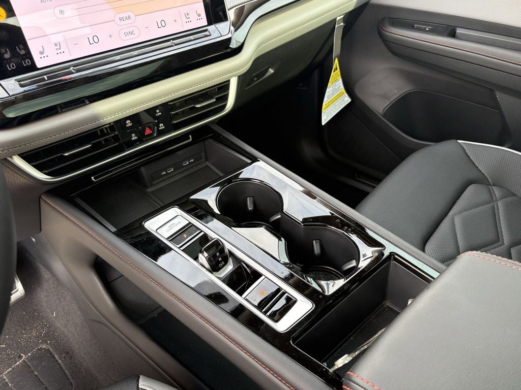 2024 Volkswagen Atlas 2.0T Peak Edition SEL