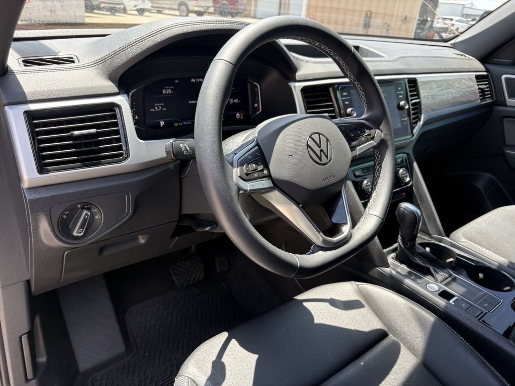 2023 Volkswagen Atlas Cross Sport 2.0T SE w/Technology