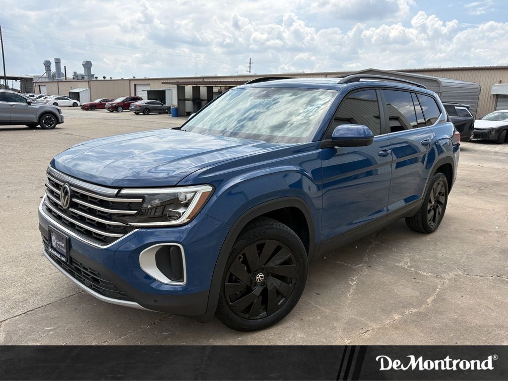 2025 Volkswagen Atlas 2.0T SE w/ Technology