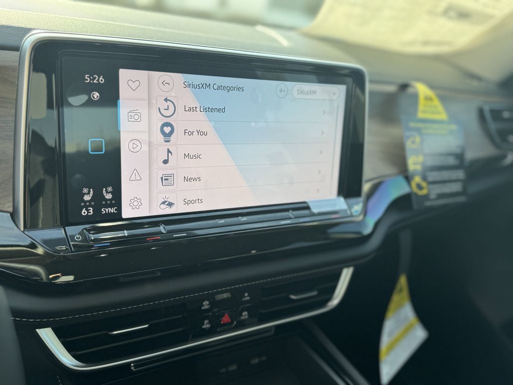 2025 Volkswagen Atlas 2.0T SE w/ Technology