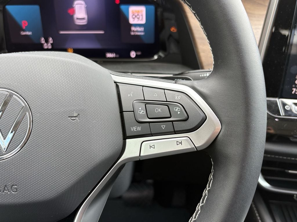 2025 Volkswagen Atlas 2.0T SE w/ Technology