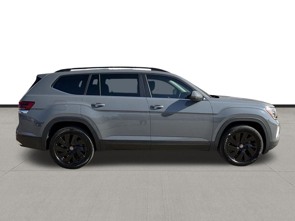 2025 Volkswagen Atlas 2.0T SE w/ Technology