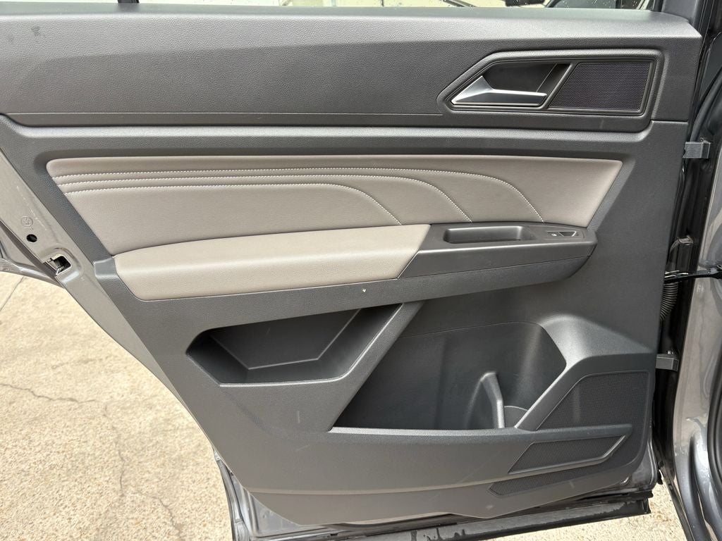 2023 Volkswagen Atlas Cross Sport 2.0T SE w/Technology