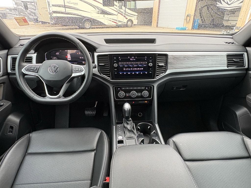 2023 Volkswagen Atlas Cross Sport 2.0T SE w/Technology