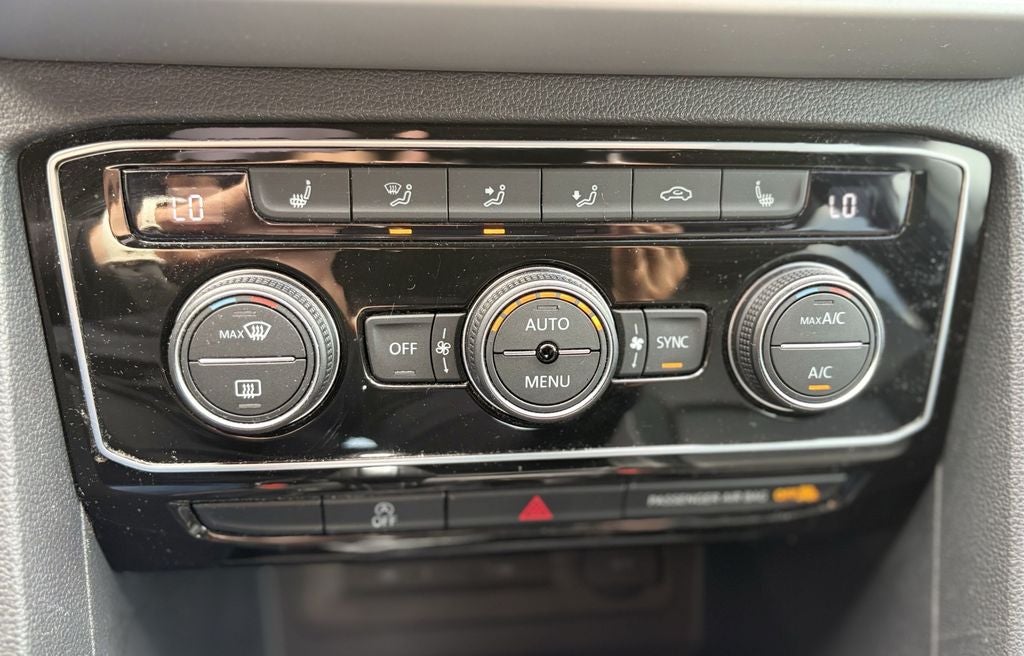 2023 Volkswagen Atlas Cross Sport 2.0T SE w/Technology