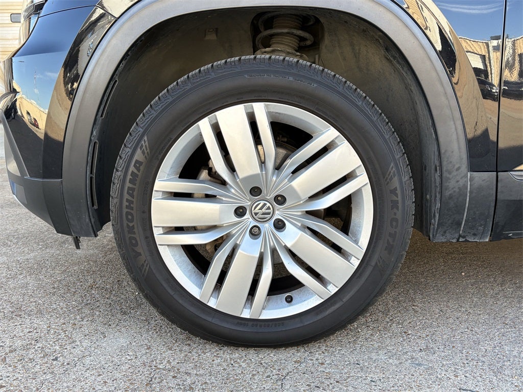 2020 Volkswagen Atlas 2.0T SE w/Technology w/Technology