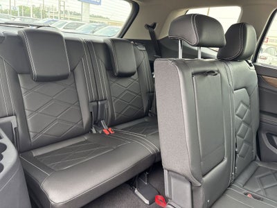 2025 Volkswagen Atlas 2.0T SE w/ Technology