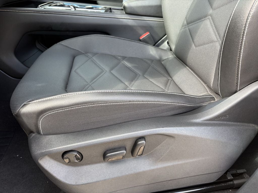 2024 Volkswagen Atlas 2.0T SE w/ Technology