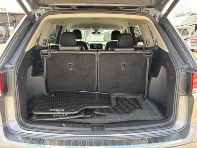 2024 Volkswagen Atlas 2.0T SE w/ Technology