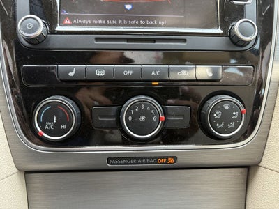 2014 Volkswagen Passat Base