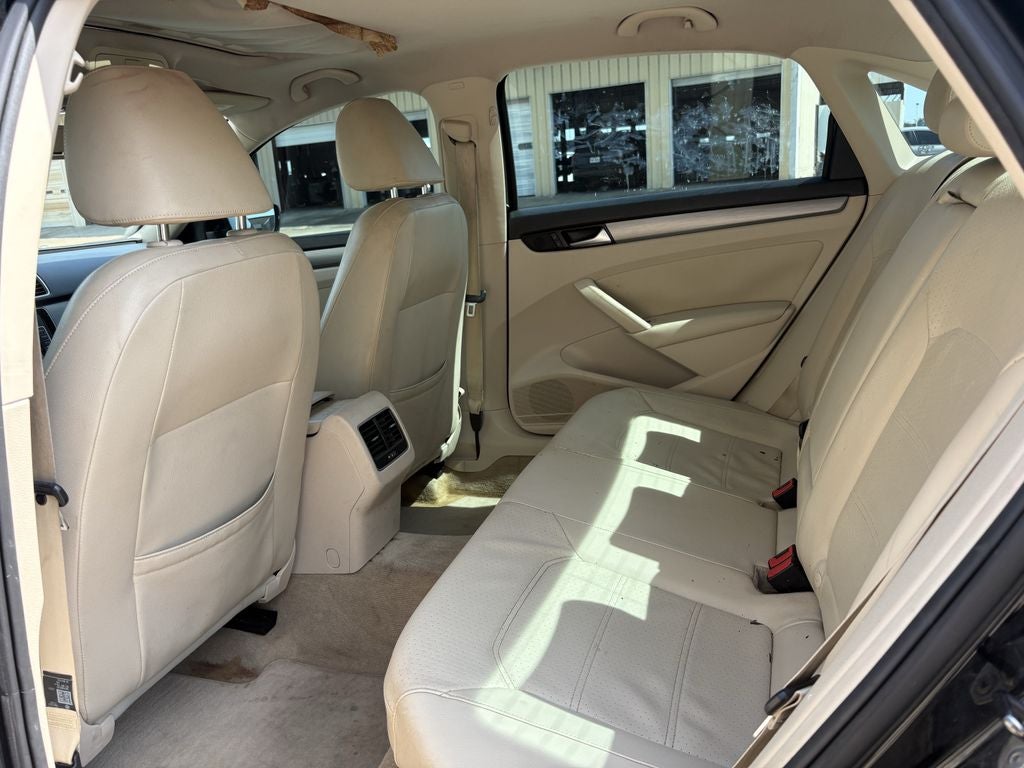 2014 Volkswagen Passat Base