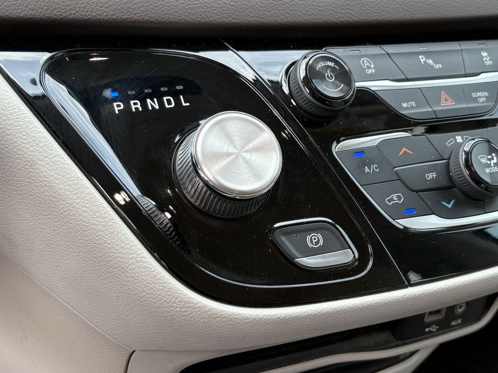 2018 Chrysler Pacifica Touring L Plus