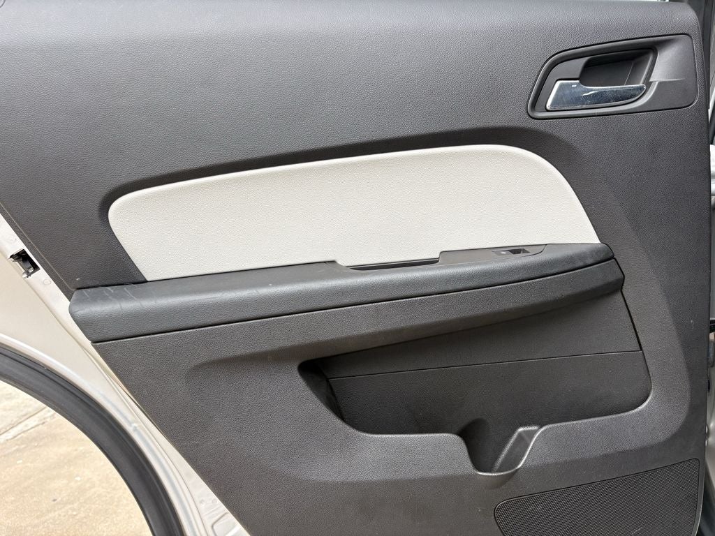2011 Chevrolet Equinox LT 1LT