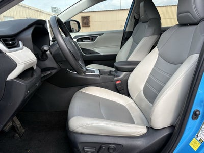 2020 Toyota RAV4 XLE Premium