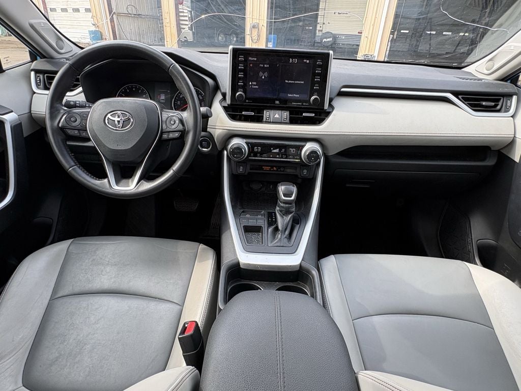 2020 Toyota RAV4 XLE Premium