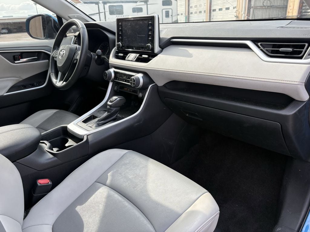 2020 Toyota RAV4 XLE Premium