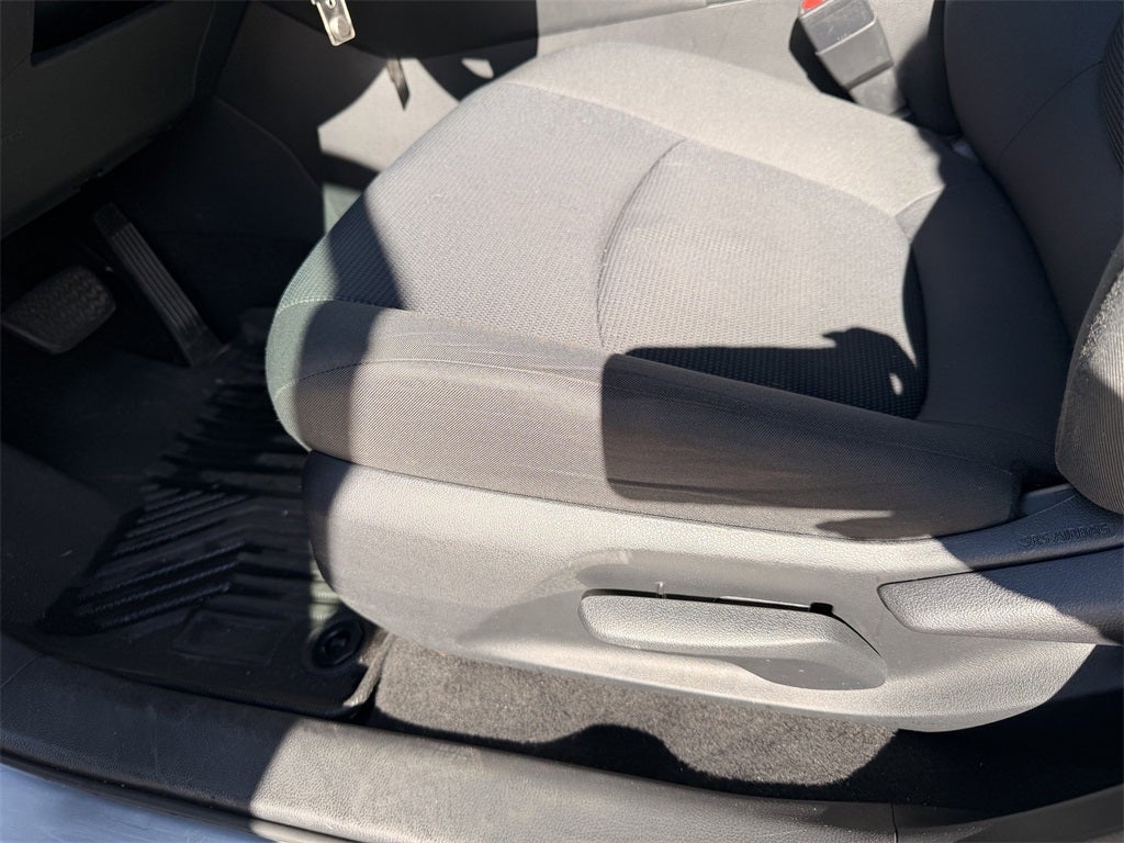 2020 Toyota RAV4 Hybrid LE