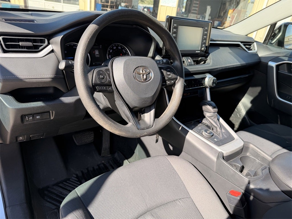 2020 Toyota RAV4 Hybrid LE