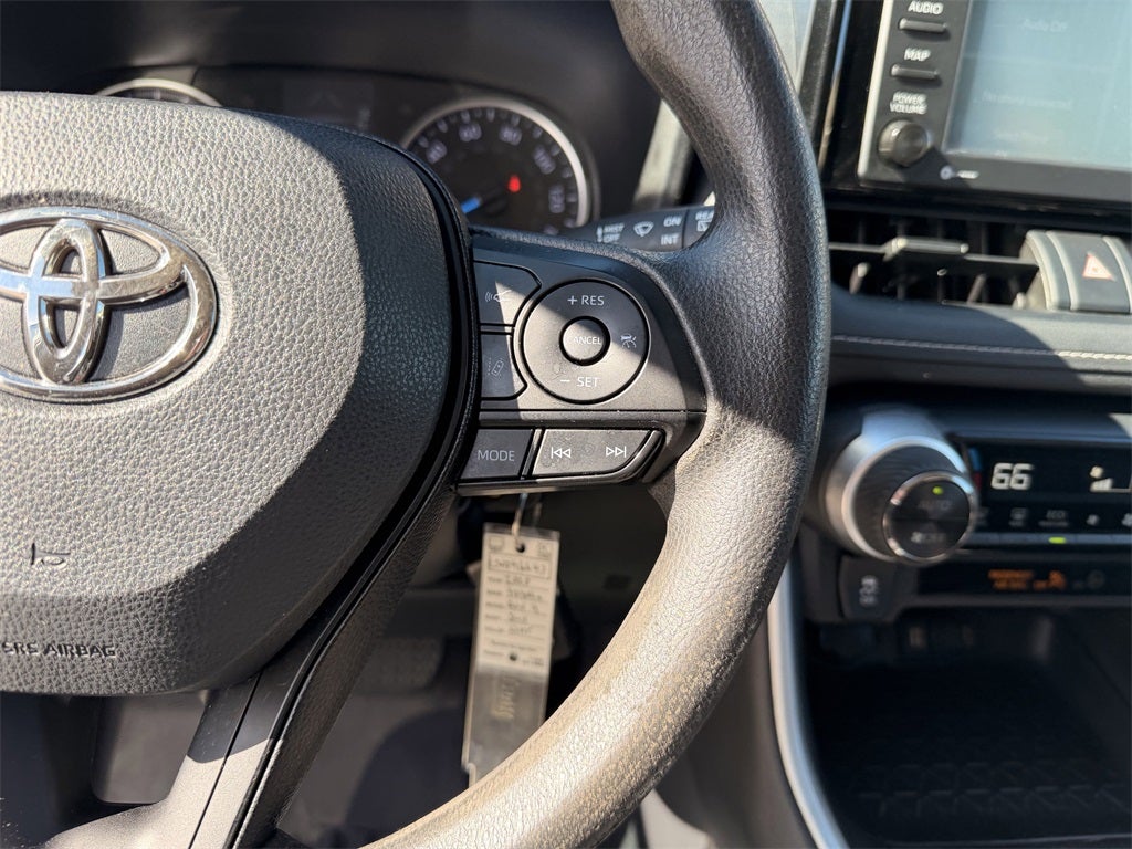 2020 Toyota RAV4 Hybrid LE