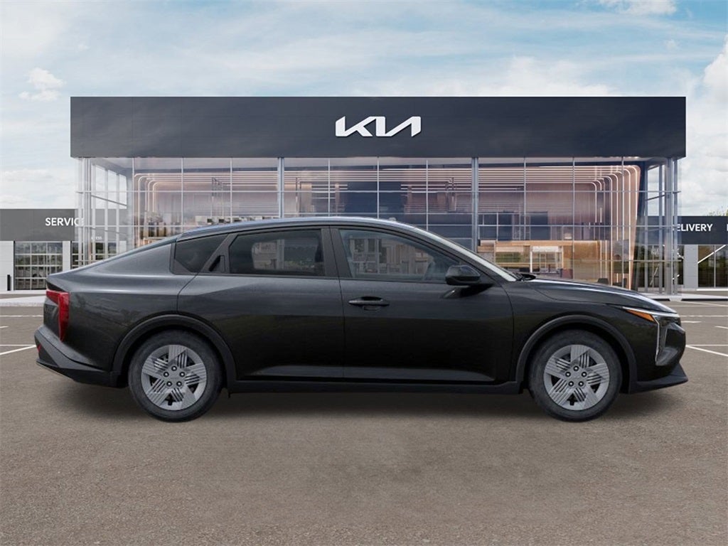 2025 Kia K4 LX