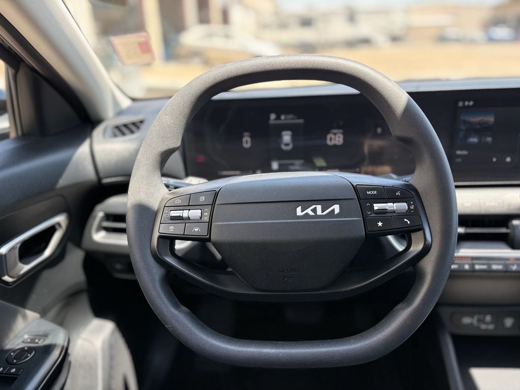 2025 Kia K4 LX