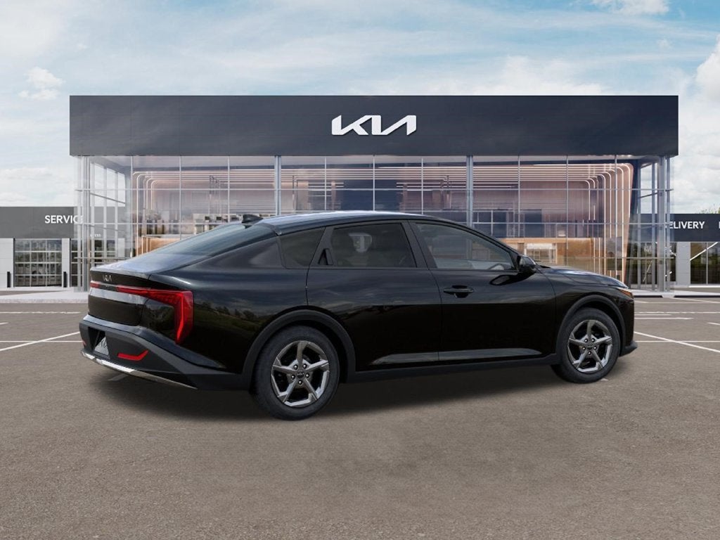 2027 Kia K4 LXS AUTO