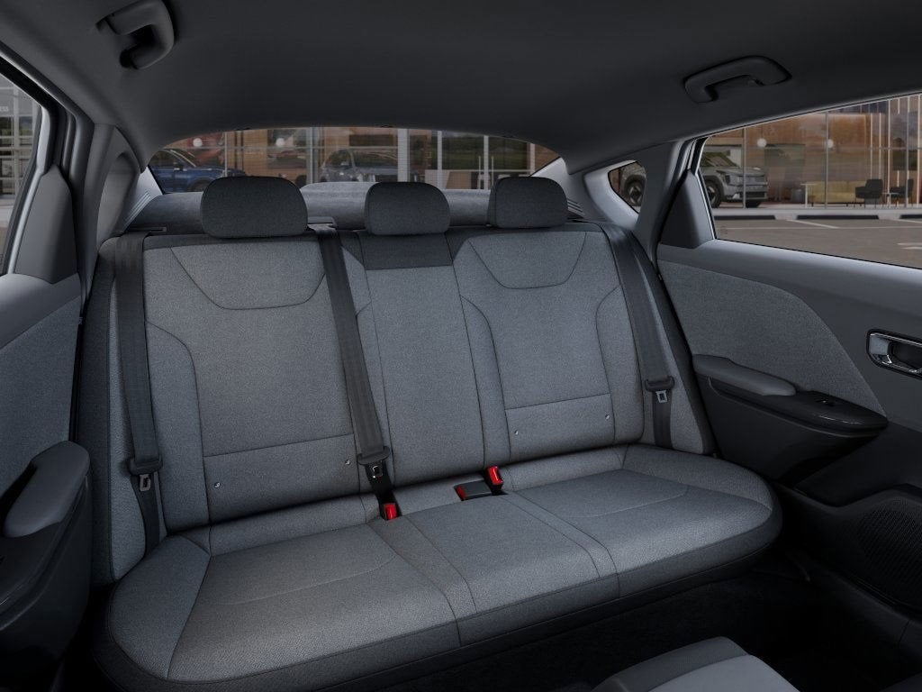 2025 Kia K4 LXS AUTO