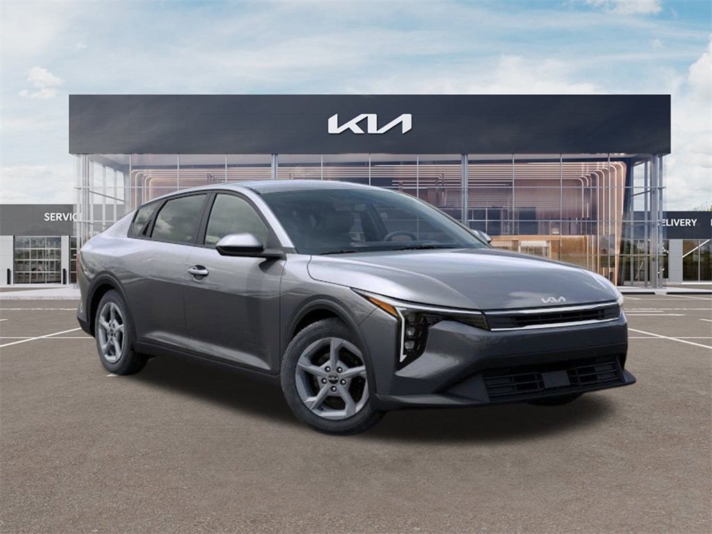 2025 Kia K4 LXS AUTO