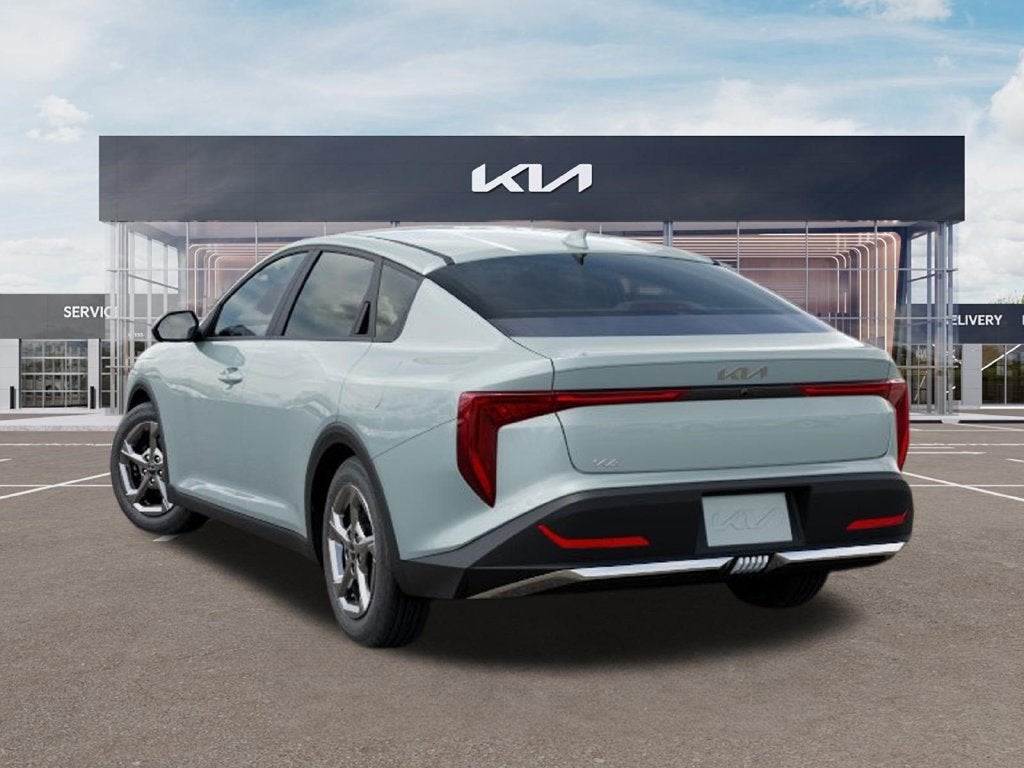 2027 Kia K4 LXS AUTO