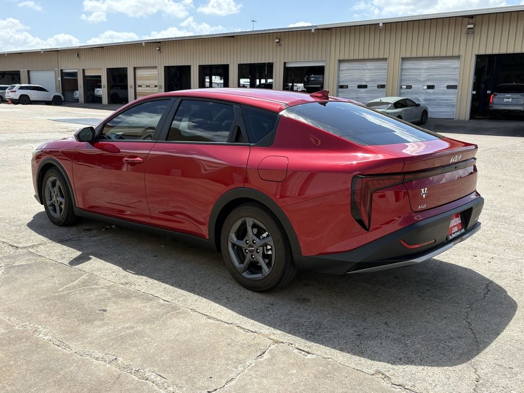 2026 Kia K4 LXS