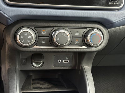 2024 Nissan Versa 1.6 SV